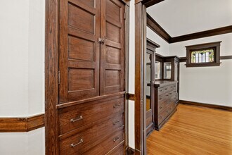 5904 W Midway Park in Chicago, IL - Building Photo - Building Photo