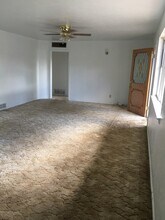 1617 S Main Ave in Portales, NM - Building Photo - Building Photo