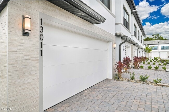 13011 Luminary Wy in Bonita Springs, FL - Building Photo - Building Photo