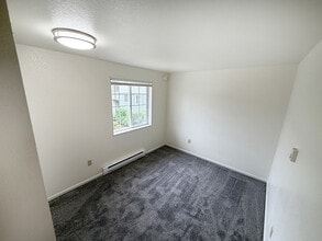 Sehome Court Apartments in Bellingham, WA - Building Photo - Building Photo