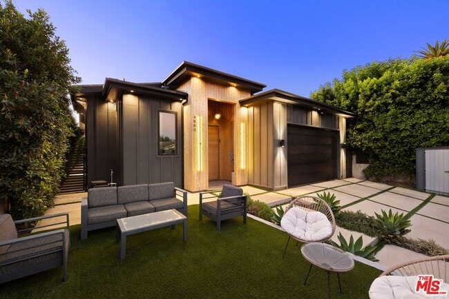 4803 Lemona Ave in Los Angeles, CA - Building Photo - Building Photo