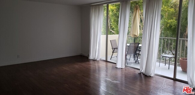 2170 Century Pk E in Los Angeles, CA - Building Photo - Building Photo