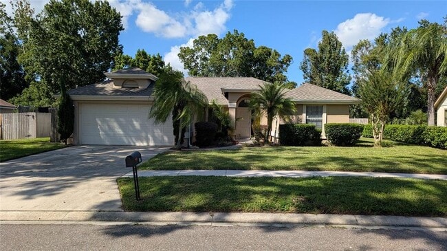 840 Lake Jackson Cir in Apopka, FL - Foto de edificio - Building Photo