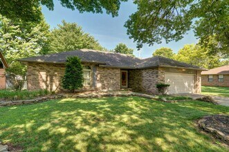 4035 S Parkcrest Ave in Springfield, MO - Building Photo - Building Photo