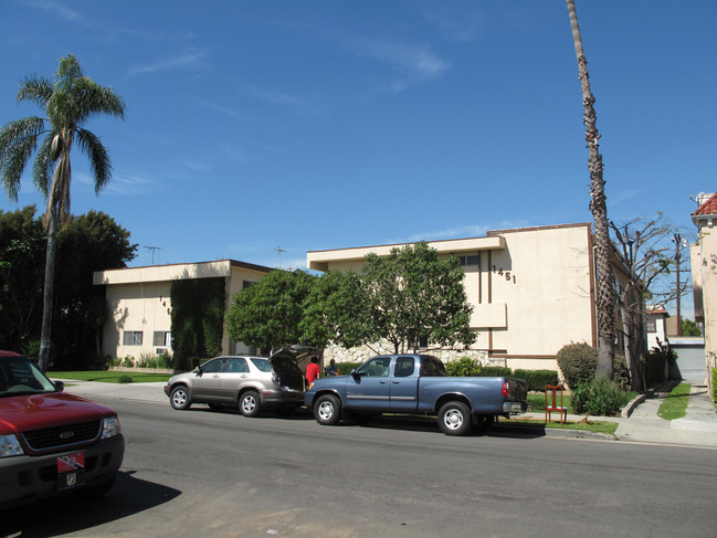 1455 S Norton Ave in Los Angeles, CA - Foto de edificio - Building Photo