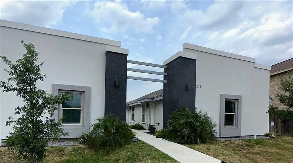 511 Lotto Ln, Unit 1 in Edinburg, TX - Foto de edificio