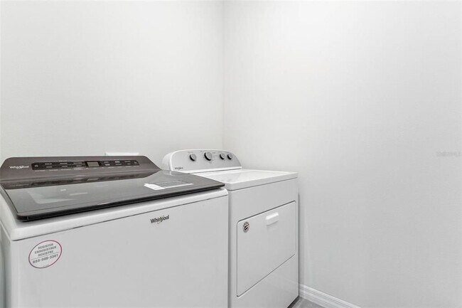 10612 Penny Gale Loop in San Antonio, FL - Building Photo - Building Photo