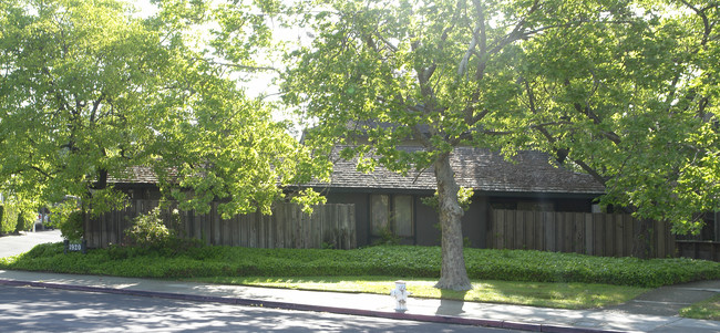 1920 Camino Verde in Walnut Creek, CA - Foto de edificio - Building Photo