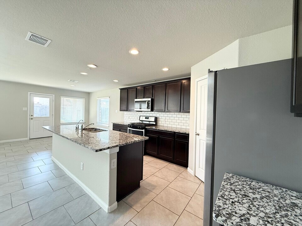 3339 Zephyr Park Ln in Katy, TX - Building Photo