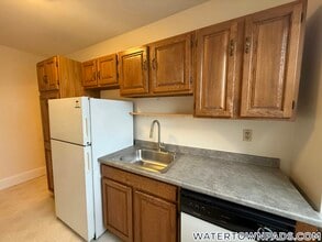 550 Belmont St in Watertown, MA - Foto de edificio - Building Photo