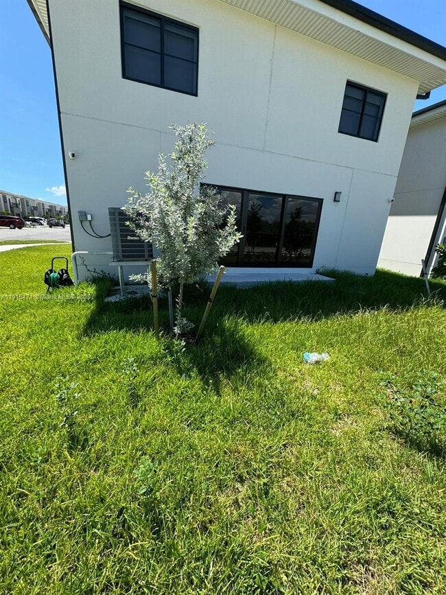 1301 NW 3rd St in Florida City, FL - Building Photo - Building Photo