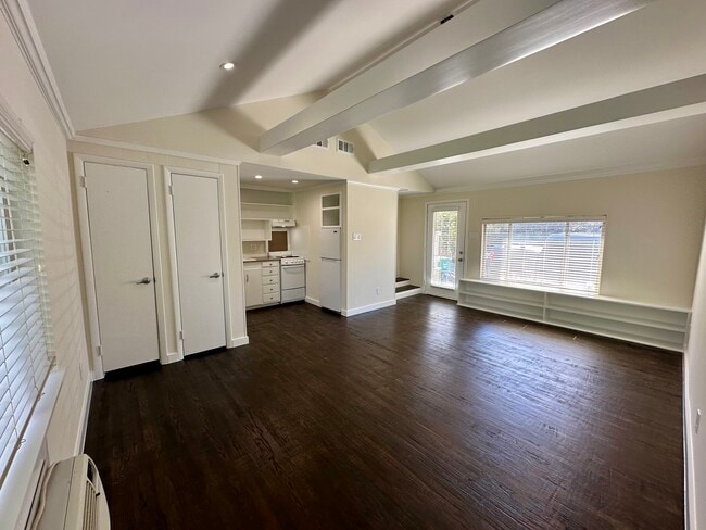 3020 5th Ave, Unit Unit C in Fort Worth, TX - Building Photo - Building Photo