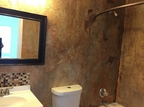 699 NE 86th St-Unit -# 699UNIT1 in Miami, FL - Building Photo - Building Photo