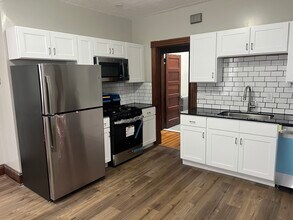 93 Newton St in Hartford, CT - Building Photo - Building Photo