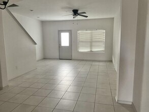 229 Welland Dr in Laredo, TX - Building Photo - Building Photo