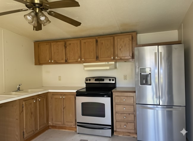 25 US-98 in Mary Esther, FL - Building Photo - Building Photo