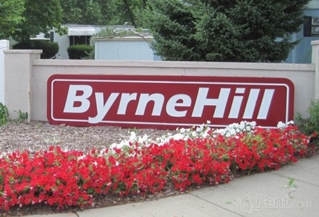 Byrne Hill in Toledo, OH - Building Photo