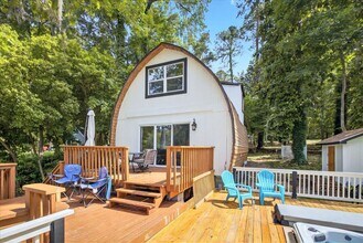 1645 Tallavana Trail in Havana, FL - Building Photo - Building Photo