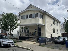 44 Fairfax St, Unit 2 in Somerville, MA - Building Photo