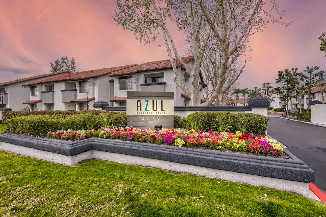 Azul Apartments in Hemet, CA - Building Photo