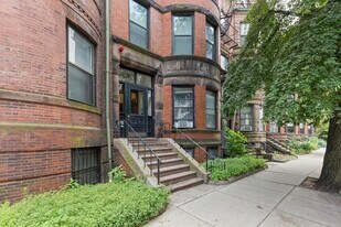 513 Beacon St, Unit 2 in Boston, MA - Building Photo