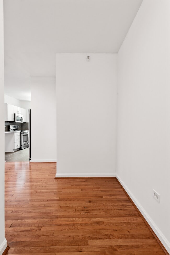 125 S Jefferson St, Unit 704 in Chicago, IL - Foto de edificio - Building Photo