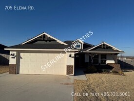 705 Elena Dr in Blanchard, OK - Building Photo