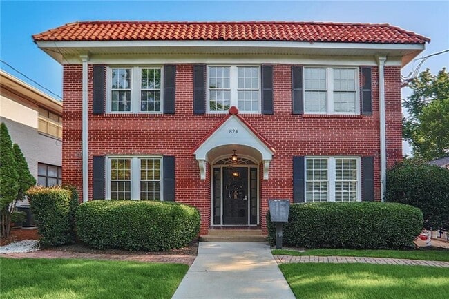 property at 824 Greenwood Ave NE