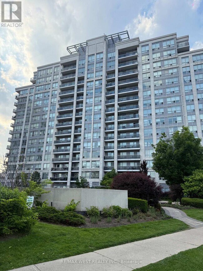 property at 50-950 Disera Dr