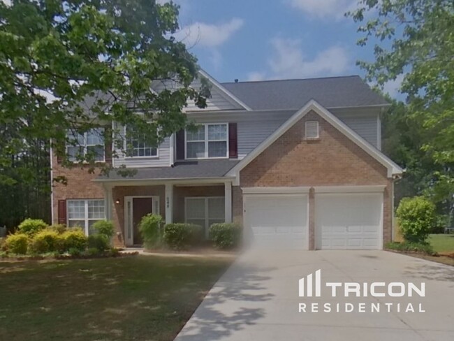 property at 944 Maple Leaf Dr