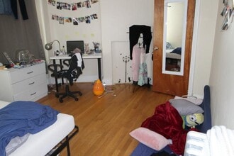 86 Hammond St, Unit 3 in Boston, MA - Foto de edificio - Building Photo