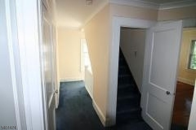 property at 220 S Ridgewood Rd