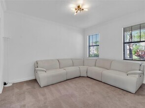 5052 Ivory Stone Dr in Wimauma, FL - Building Photo - Building Photo