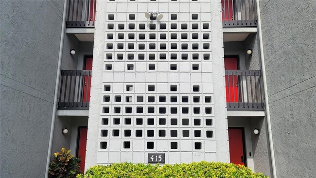 415 NW 39th Rd, Unit E in Gainesville, FL - Building Photo - Building Photo