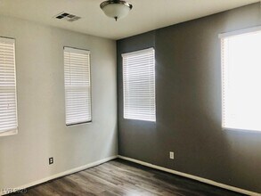 10741 Beach House Ave in Las Vegas, NV - Building Photo - Building Photo