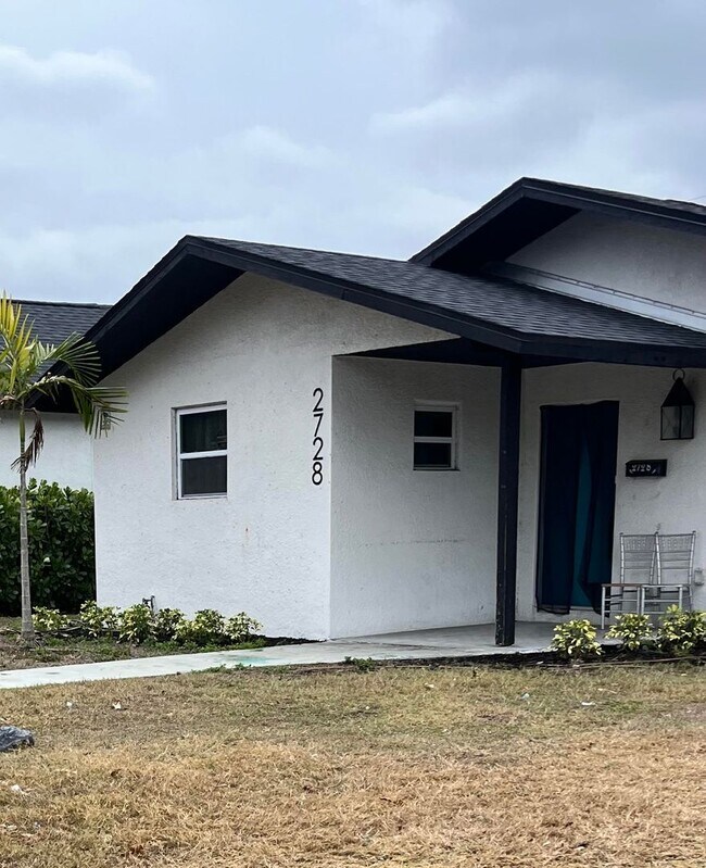 2728 14th Ave S in St. Petersburg, FL - Building Photo - Building Photo