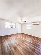 2611 41st Ave N in St. Petersburg, FL - Building Photo - Building Photo