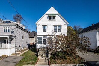 33 Ellsworth St, Unit #3 in Everett, MA - Foto de edificio - Building Photo