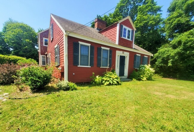 592 Plymouth St, Unit 1