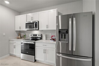 2621 Table Coral Trl in North Fort Myers, FL - Building Photo - Building Photo