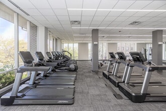 Riley Towers in Indianapolis, IN - Building Photo - Interior Photo