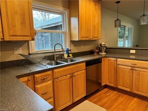 3716 S Queensgrove Cir in Virginia Beach, VA - Building Photo - Building Photo