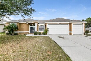 2882 Southern Pines Loop in Clermont, FL - Building Photo