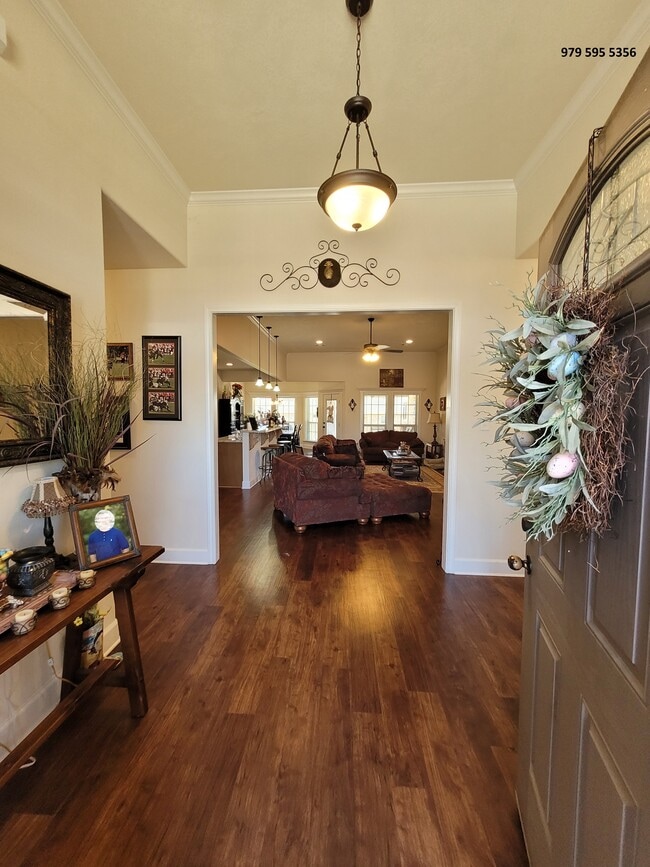 property at 1204 Robinsville Ct