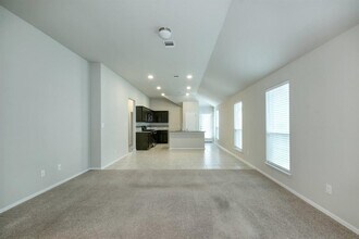 6045 Urbano Bnd in Round Rock, TX - Building Photo - Building Photo