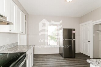 6142 Payne Ave in Ferguson, MO - Building Photo - Building Photo