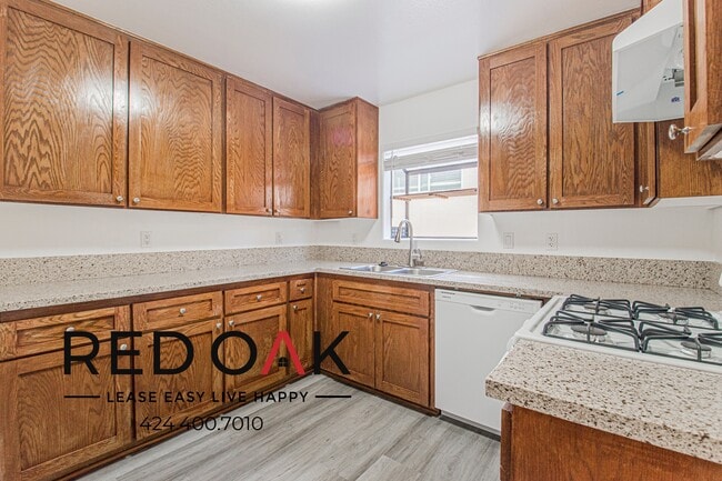 1248 W Gardena Blvd in Gardena, CA - Building Photo - Building Photo