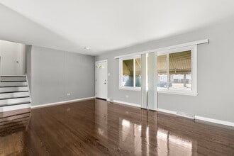 15445 Dearborn St in South Holland, IL - Building Photo - Building Photo