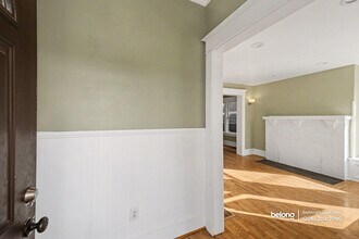 4748 7th Ave NE in Seattle, WA - Building Photo - Building Photo