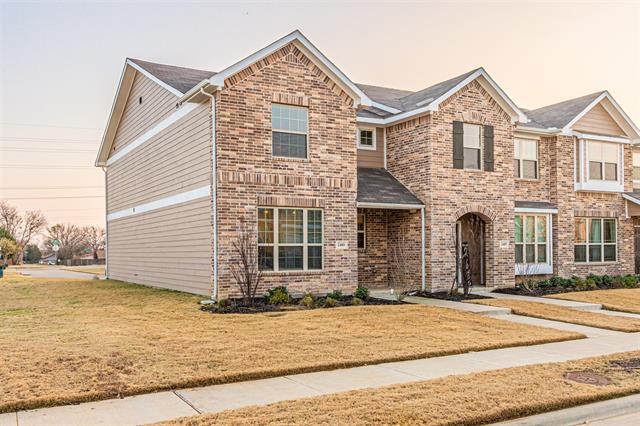 2401 Davenport Dr in Denton, TX - Foto de edificio - Building Photo